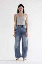 Load image into Gallery viewer, Huxley Barrel Leg Jean
