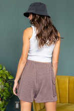 Load image into Gallery viewer, Ribbed Cargo Shorts
