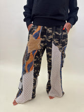 Load image into Gallery viewer, Camo Fields Pant
