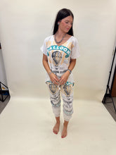 Load image into Gallery viewer, Fresh Flour Top
