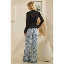 Load image into Gallery viewer, STARstruck Jeans
