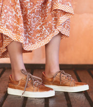 Load image into Gallery viewer, Bed Stu- Azeli Sneaker
