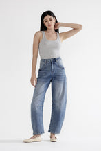 Load image into Gallery viewer, Huxley Barrel Leg Jean
